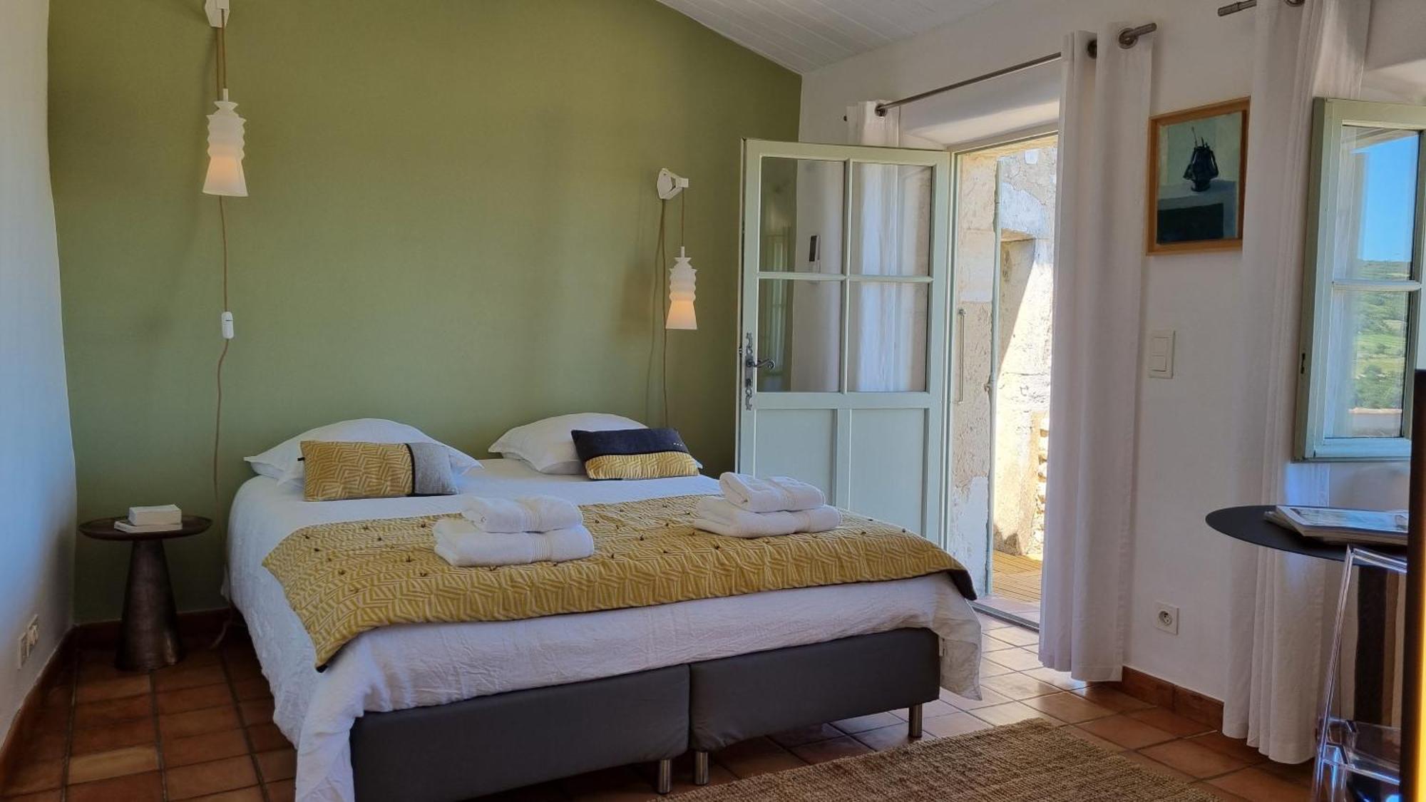 Les Toits De Valaurie Bed and Breakfast Buitenkant foto